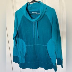 Two-Tone Blue Eddie Bauer Sweatshirt